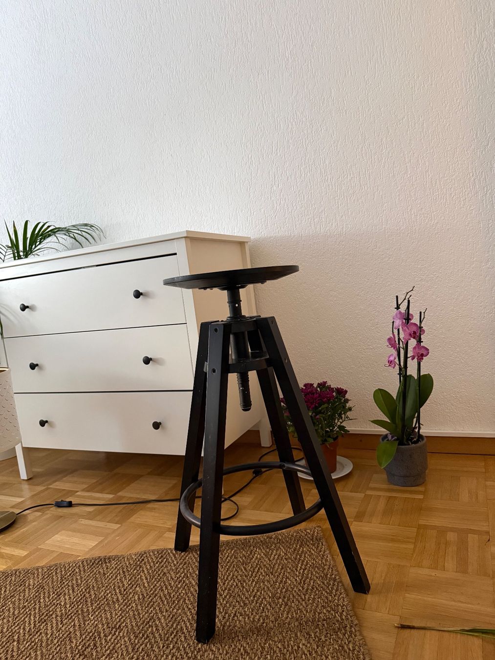 Ikea Tabourets: Tabouret de bar, IKEA – D'occasion à Genève par yul_jpr7 1