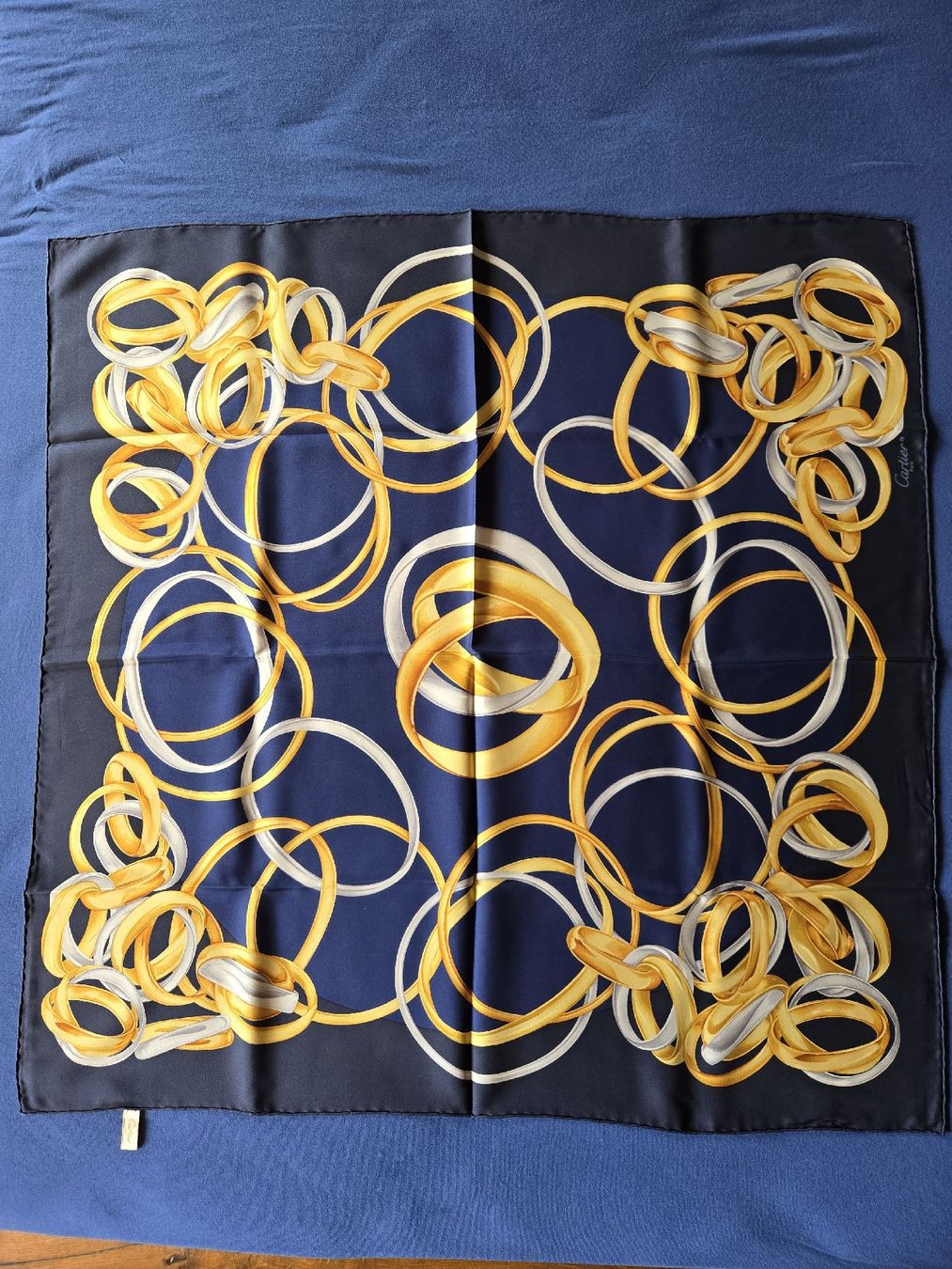 Cartier Foulard & Sciarpe: foulard Cartier – Nuovo e nell'imballaggio originale da Montet (Broye) venduto da CandiceD 5