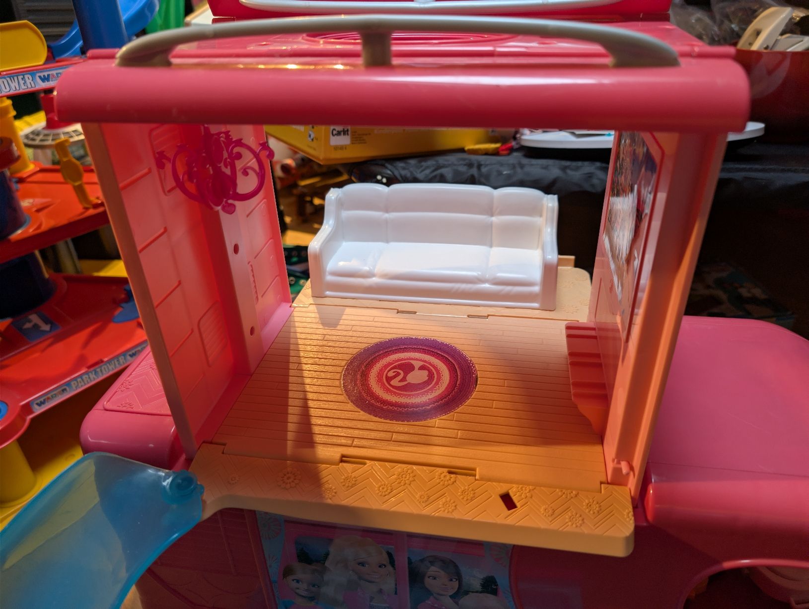 Jouets: Barbie Camper mit Pool – D'occasion à Bern par berneroberlaenderin 1