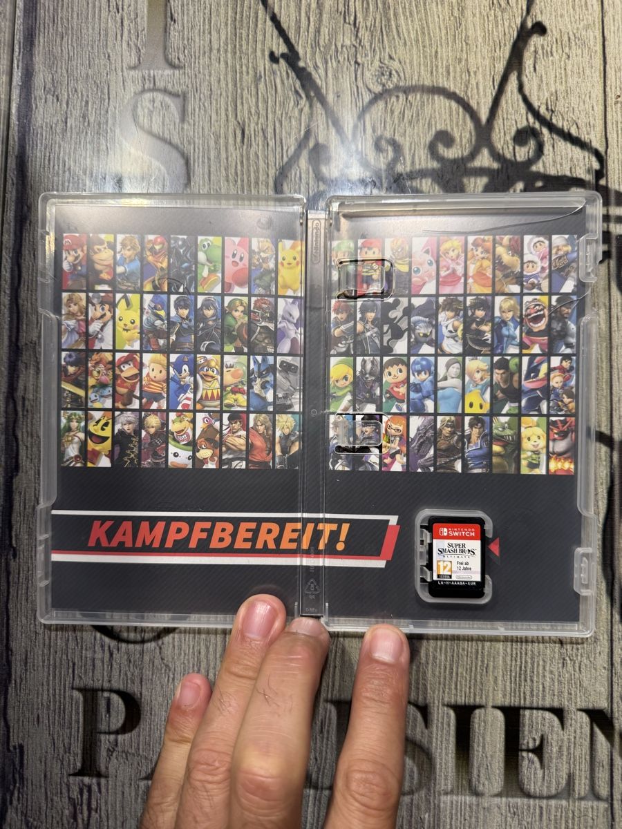 Nintendo Jeux:  Super Smash Bros Ultimate Switch – D'occasion à Avry-sur-Matran par Daidegaz 1