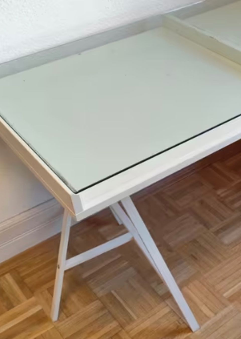 Schreibtische: Schreibtisch von IKEA – Gebraucht aus Heerbrugg von hel_xc85