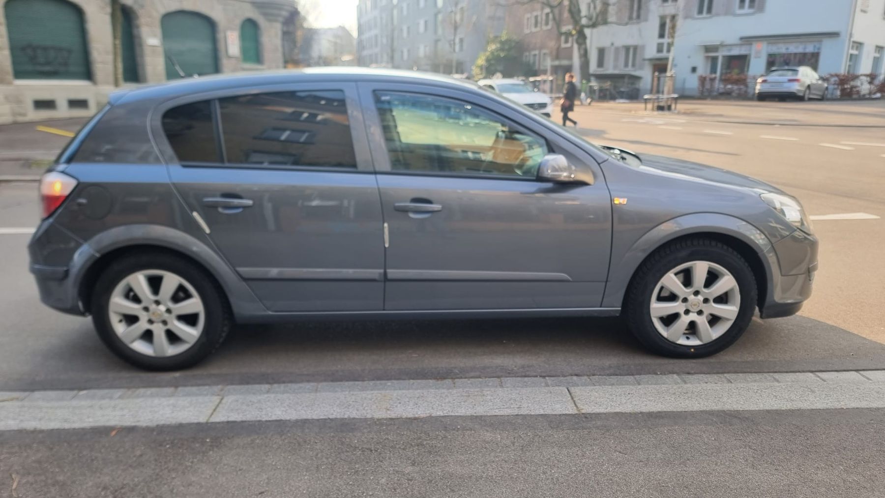 Opel Automobili: Opel Astra H 1.9CDTI – Usato da Döttingen venduto da Pedro1291 3