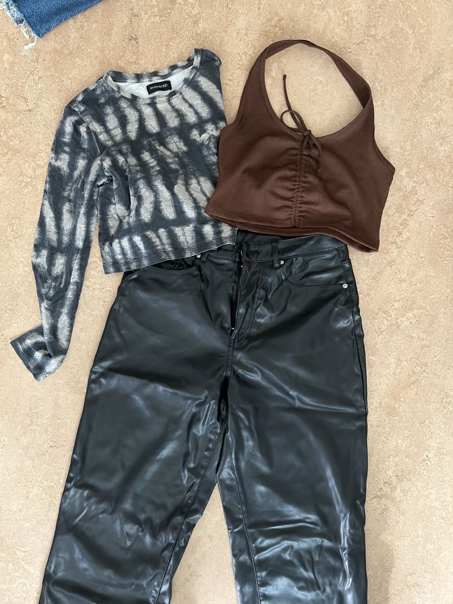 Lotti di vestiti: Outfit Set – Usato da Dietikon venduto da vnsmrc