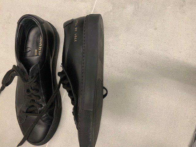 Scarpe per ragazze: Basquettes noires de Common Projects T.36 – Usato da St-Aubin-Sauges venduto da Juliezan 2