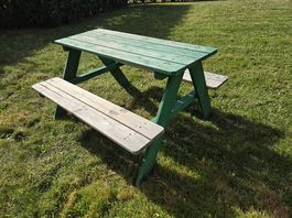 Kinder Gartensitzbank (fast) gratis zum abgeben