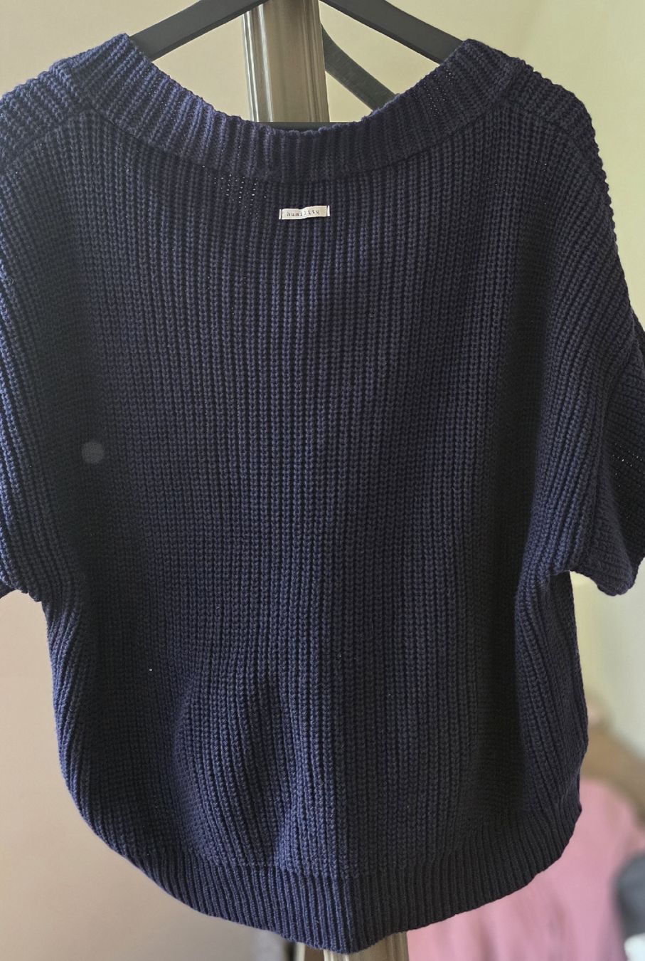 Pulls & Sweat-shirts: Pull bleu manches courtes Humility Taille M – D'occasion à Yverdon-les-Bains par van_dq65 4