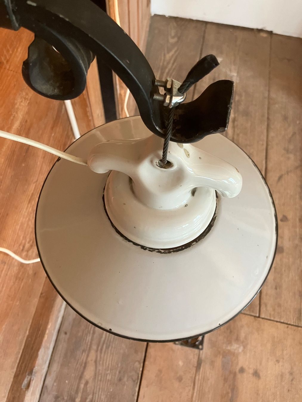 Lampen: Hängelampe, Lampe, Stalllampe, Wandlampe – Gebraucht aus Neftenbach von 889095 7
