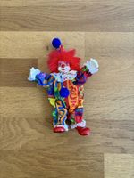 Clown Figur mit bunten Kleidern guter Zustand
