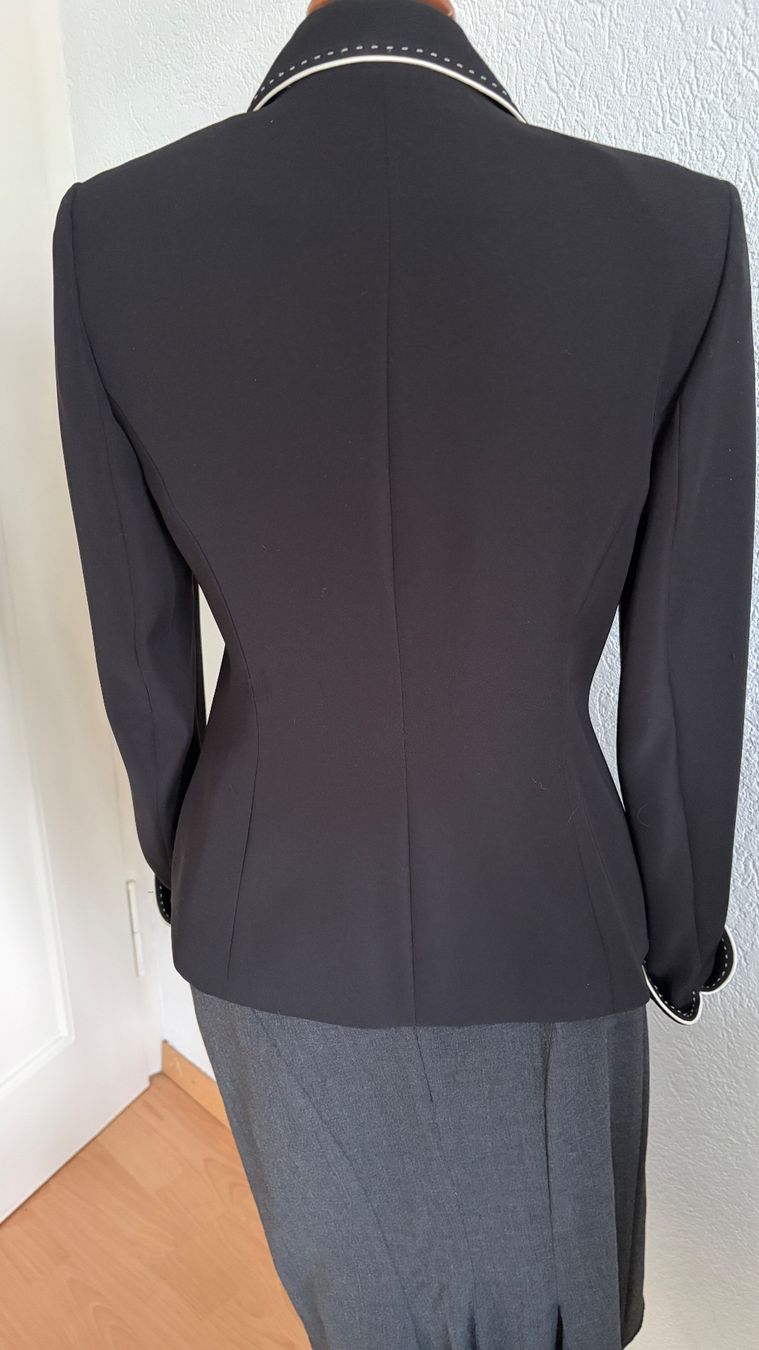 Completi & Tailleur: Blazer neu 36 – Nuovo (secondo la descrizione) da Liestal venduto da Goldart 2