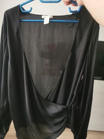 H&M Bluse schwarz Wickeloptik Grösse 44 guter Zustand