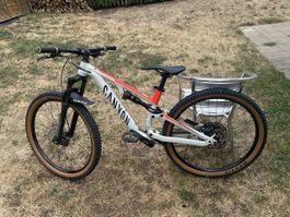VTT tout suspendu Canyon Neuron Young Hero