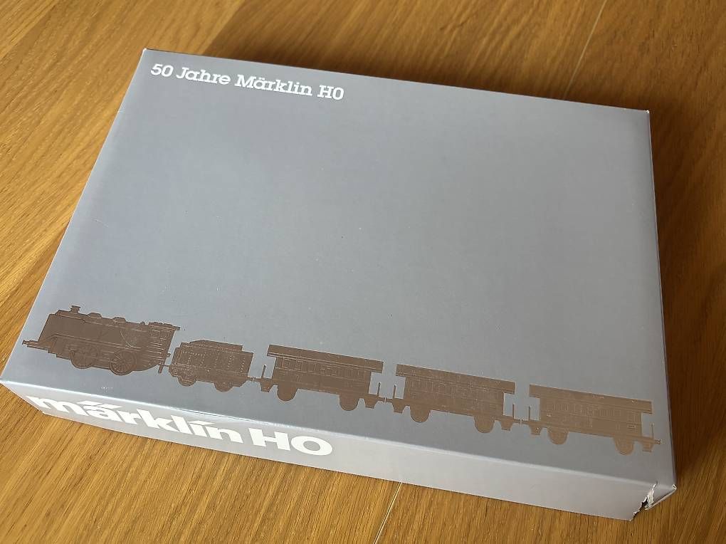 Märklin Modelleisenbahnen: Coffret Märklin anniversaire – Gebraucht aus Orbe von car_8grw 4