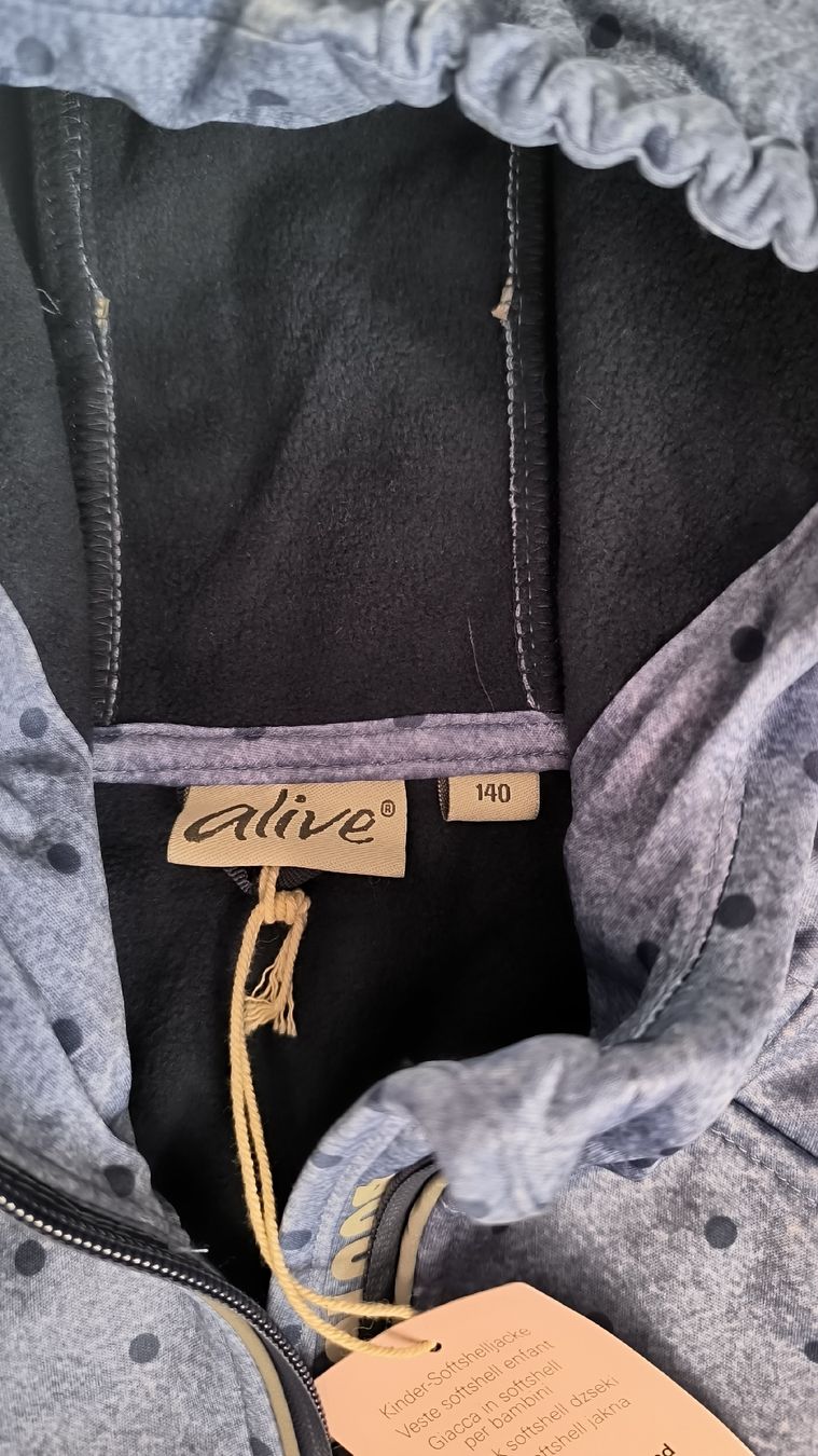 Giacche & Cappotti: Kinder Softshelljacke, Gr 140 – Nuovo e nell'imballaggio originale da Thun venduto da Neya_12 1