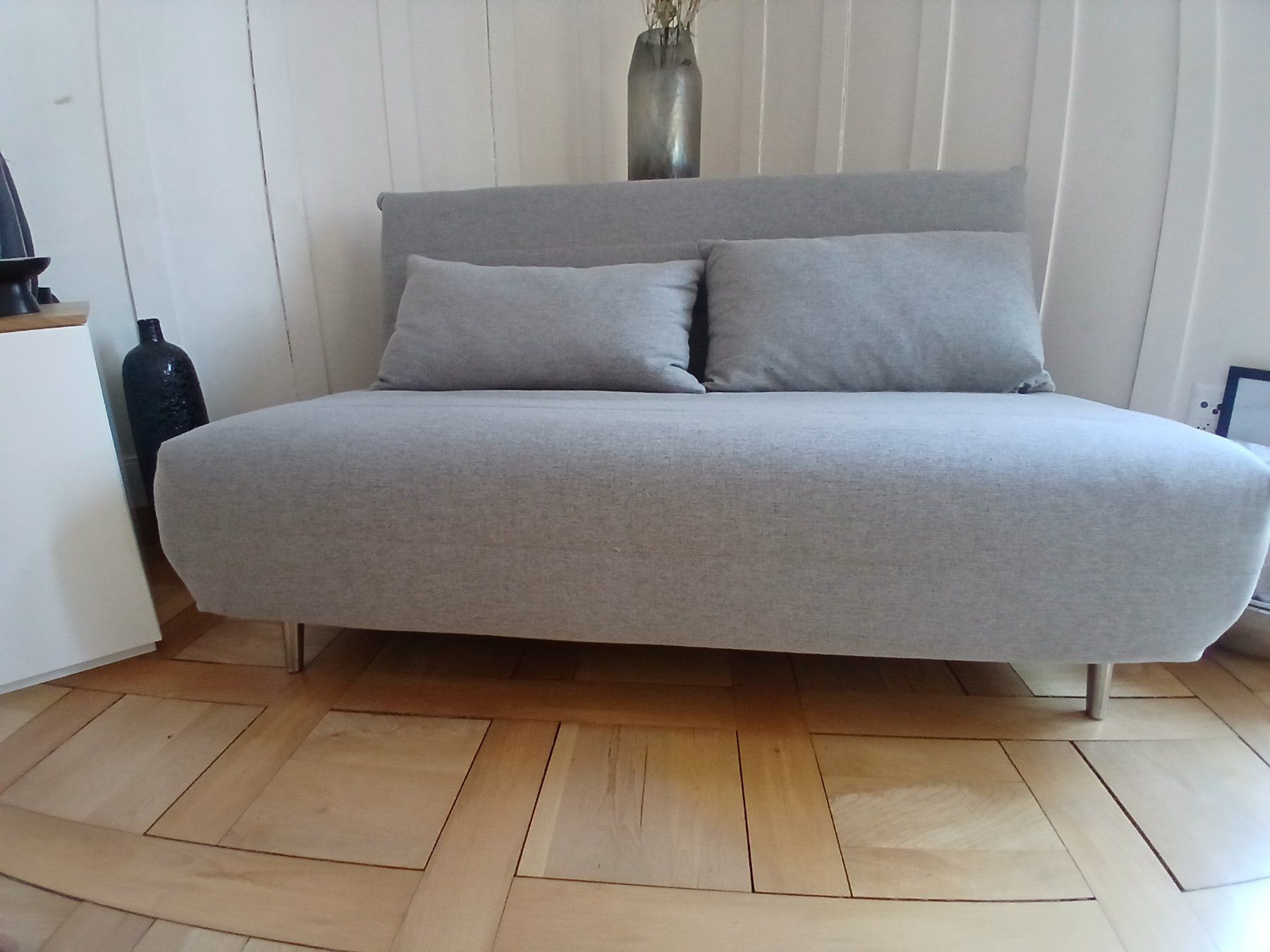 Micasa Divani: Sofa hellgrau, inkl. 2 Kissen – Usato da St. Gallen venduto da g.faessler 1