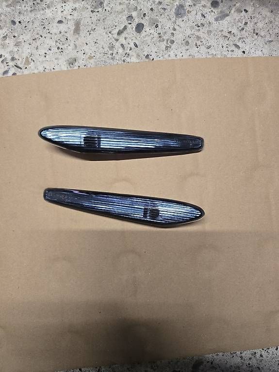 Tutti pezzi di ricambio auto: Schwarze Seitenblinker Alfa Romeo 159 – Usato da Ottenbach venduto da bella85 3