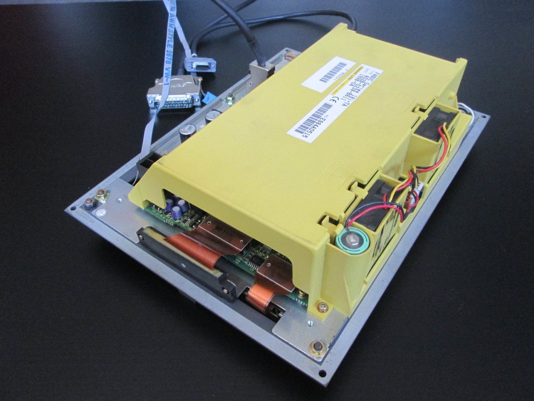 Fanuc Componenti elettronici: FANUC A02B-0238-B611 / Operator Interface / HMI /  18i-TA – Usato da Steffisburg venduto da Schwabis 6