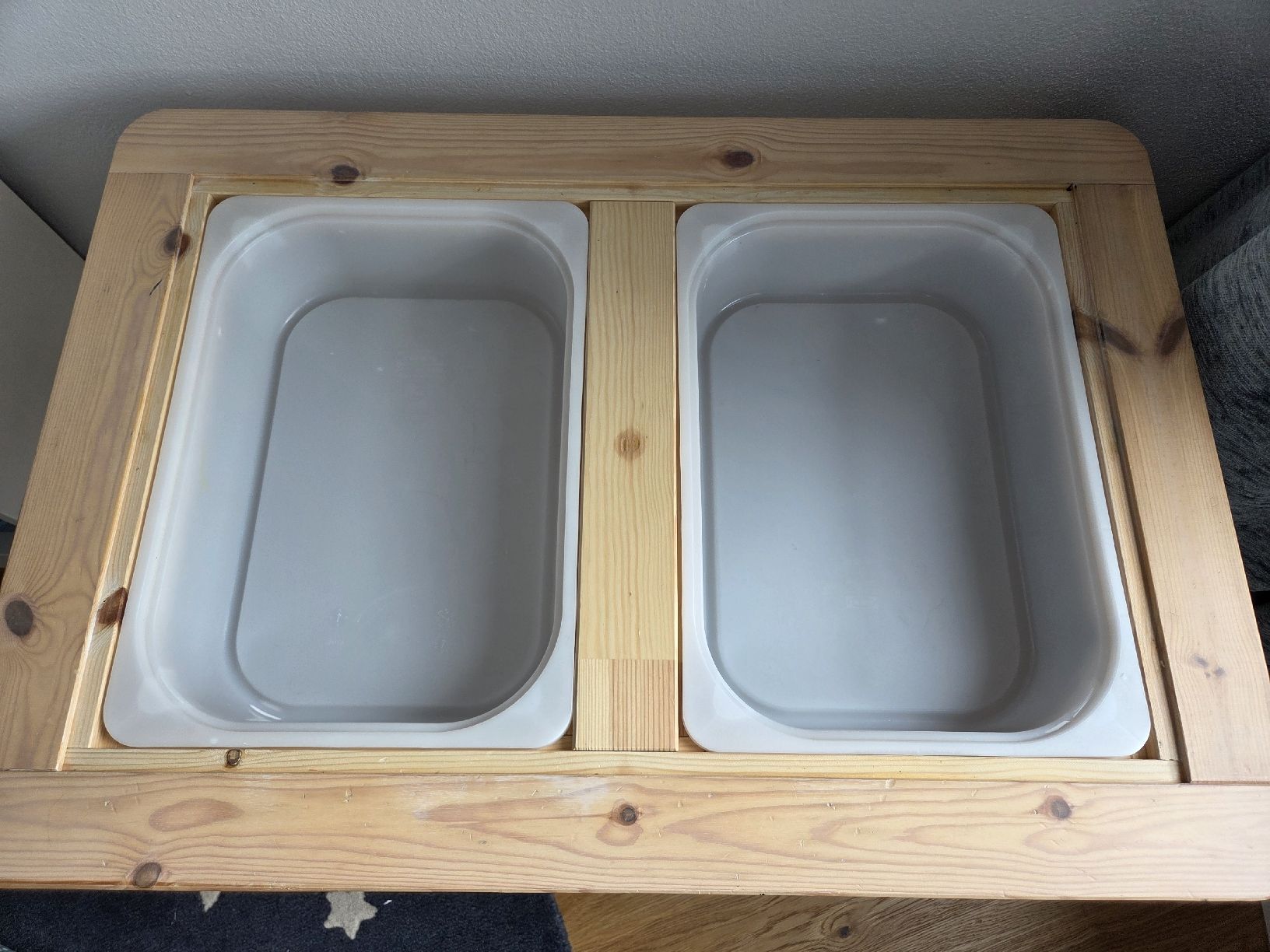 Tische: IKEA FLISAT kinder tisch mit boxes – Gebraucht aus Horgen von Hunninko 2