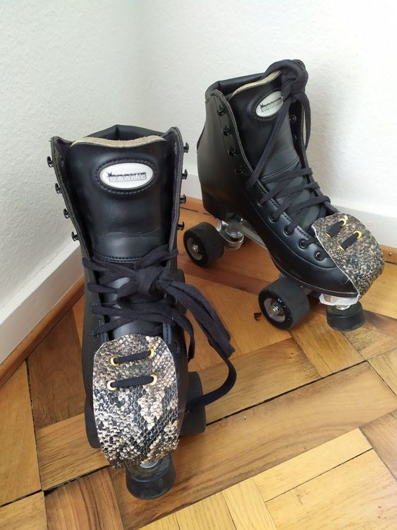 Patins à Roulettes Quad Roces Chuck - Taille UK 5, Style Rétro Noir Et Blanc