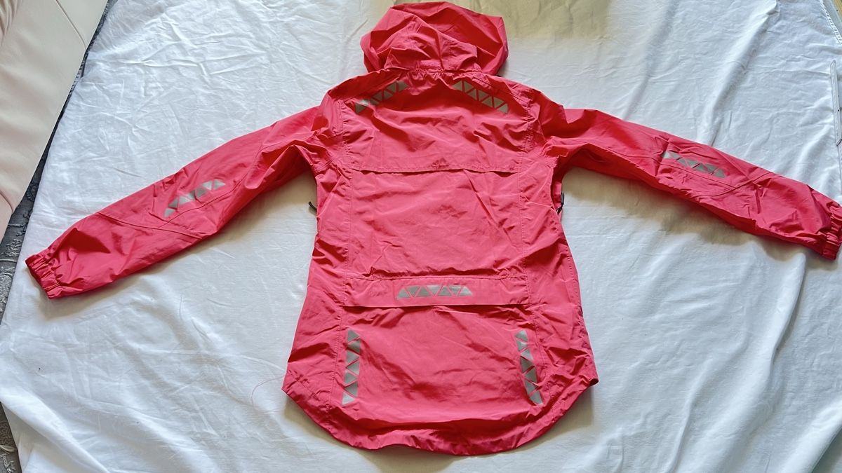 Jacken: Schöne Regenjacke Damen XS/34 – Gebraucht aus Davos Platz von Infinity795 4