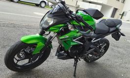 KAWASAKI Z 125 ABS in Kawagrün - Auffallendes Fahrzeug ;)