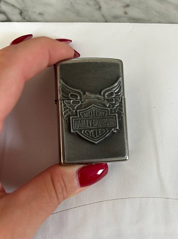 Zippo Accendini: Harley Davidson Zippo Feuerzeug – Usato da Tagelswangen venduto da A_lina