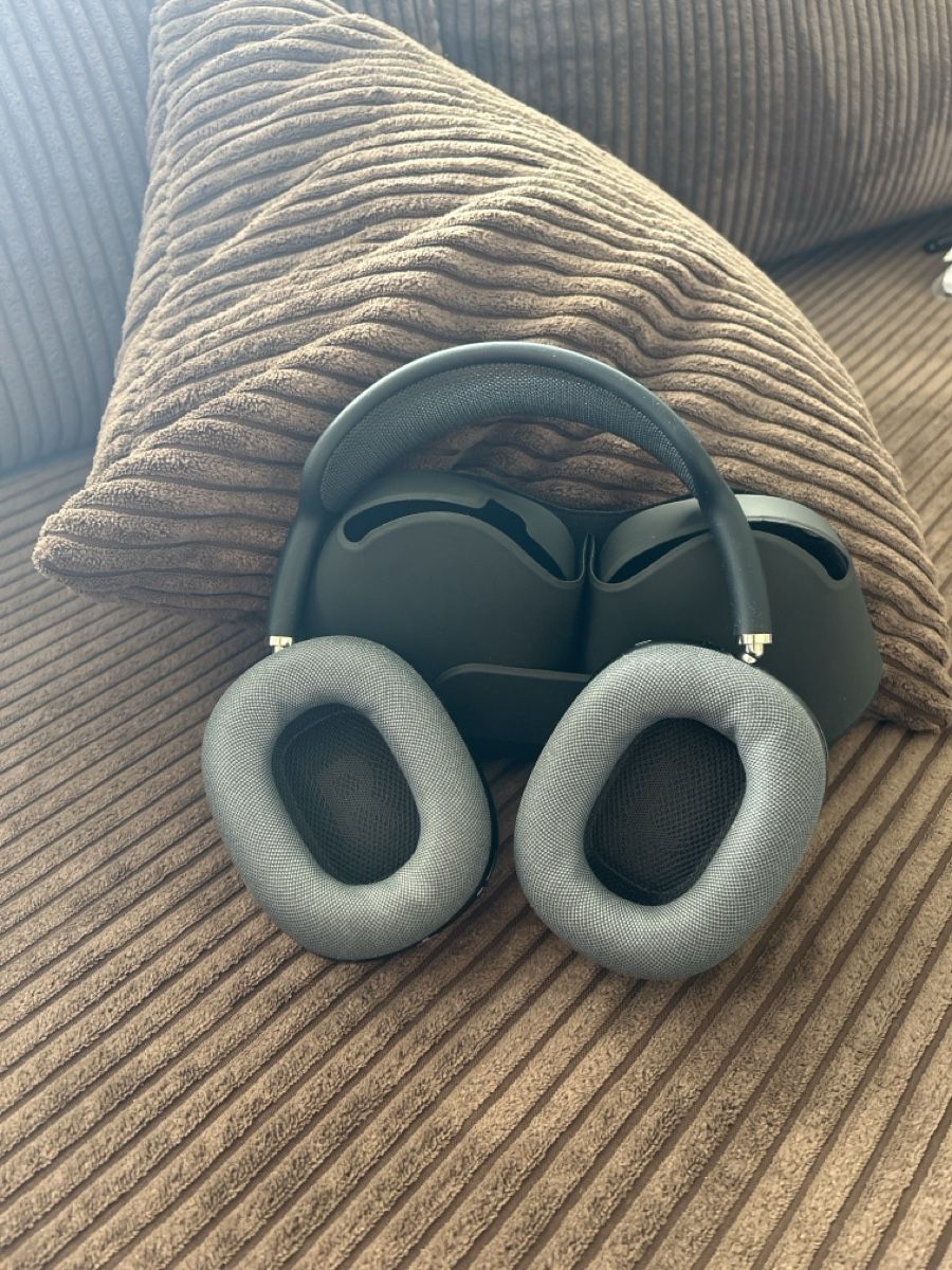 Apple Cuffie: Airpods Max Midnight (USB-C) – Usato da Solothurn venduto da M.Hohl 1