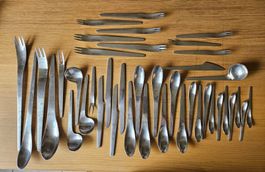 Couverts Arne Jacobsen, grand set pour trois personnes (41p)