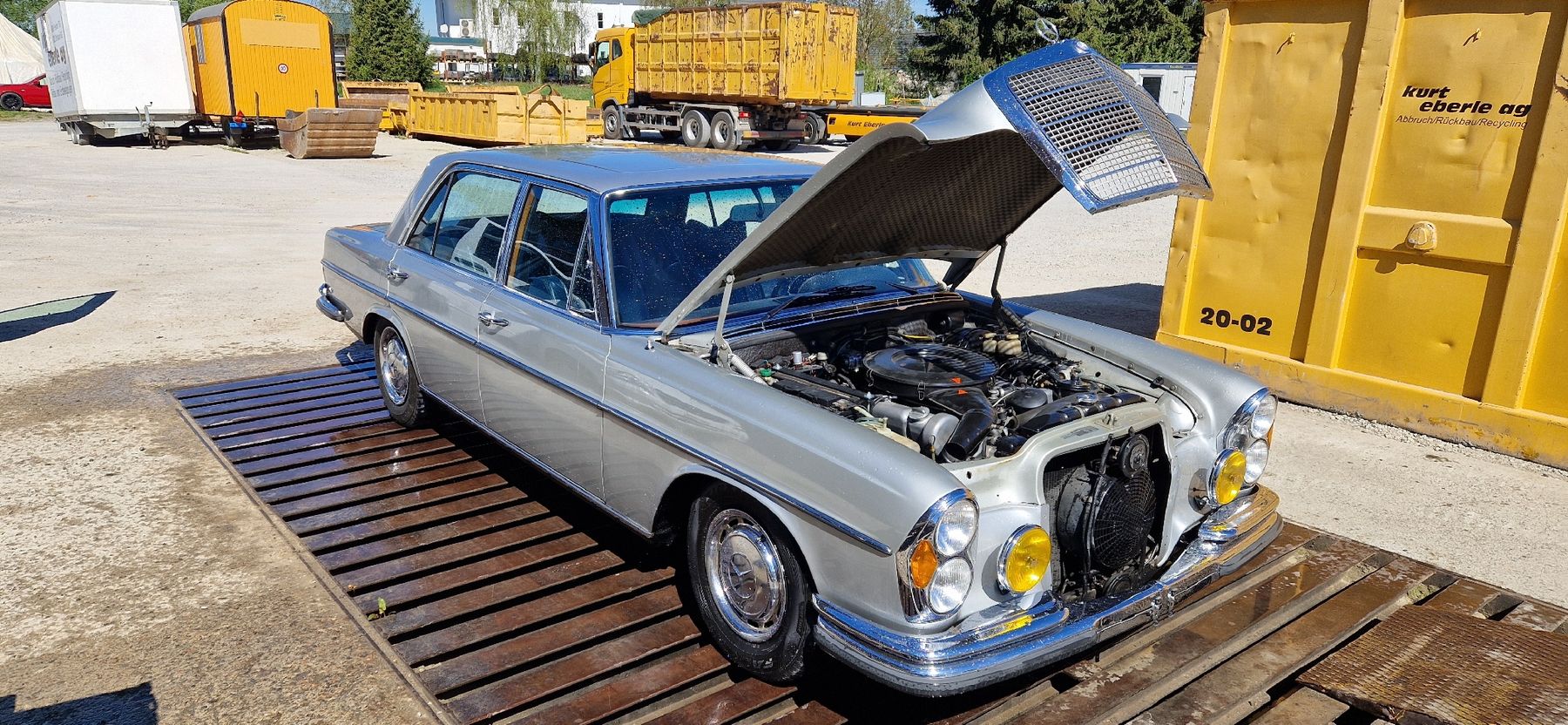 Automobili: Mercedes 300 SEL 3.5 – Usato da Steinach venduto da Stschweizer 5