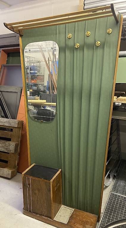 Guardaroba: Antike Garderobe mit Spiegel & Schirmständer – Usato da Bottmingen venduto da Bordsteinkante 3