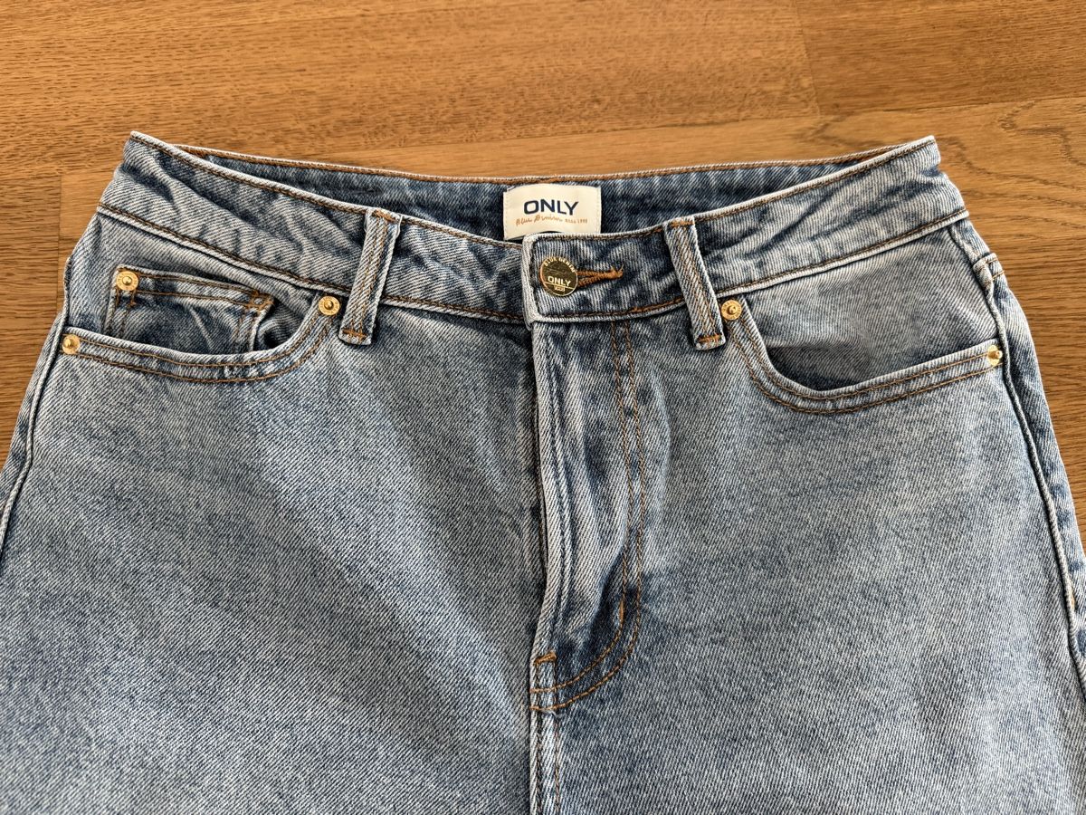 Only Jeans: Top - Jeans 27/30 von Only  – Usato da Schenkon venduto da NaBr 1