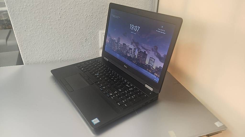 Notebooks: Dell Latitude E5570  Ecran 15,6" Intel Core i5 6th Gen – Gebraucht aus Donneloye von ire_767q 2
