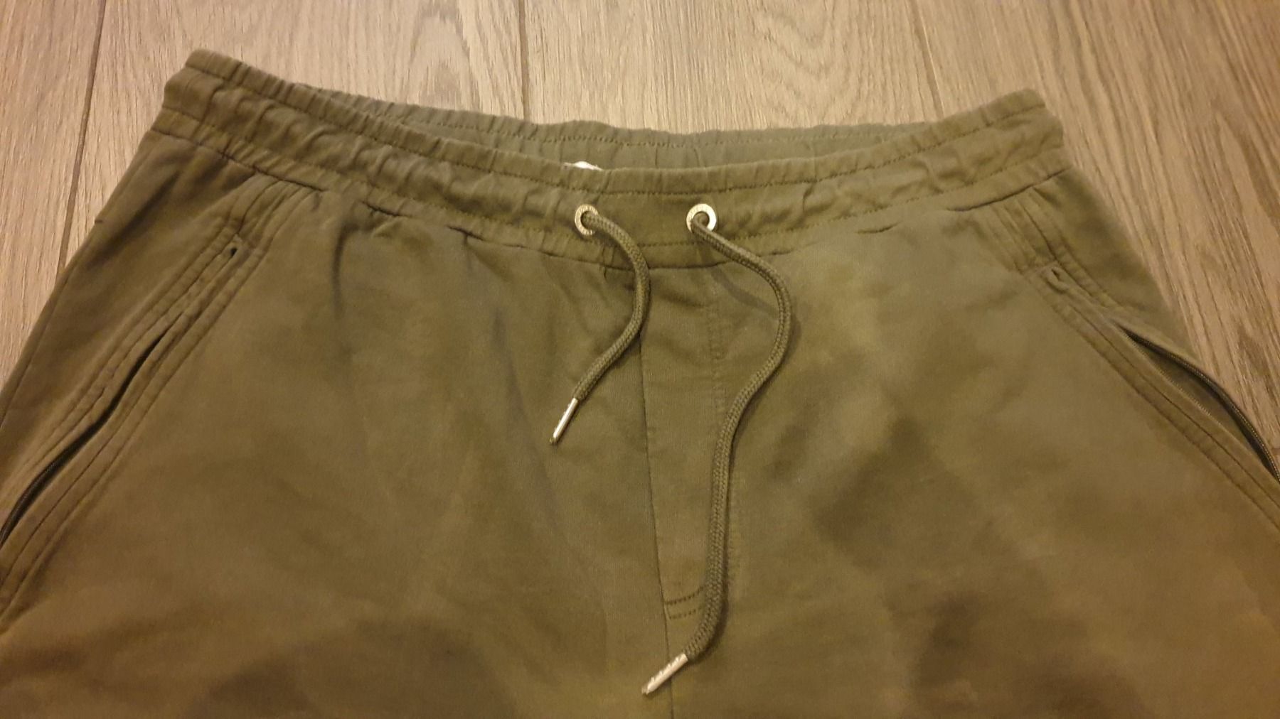 Pantaloni: Shorts – Nuovo (secondo la descrizione) da Clarens venduto da fur_bxq2