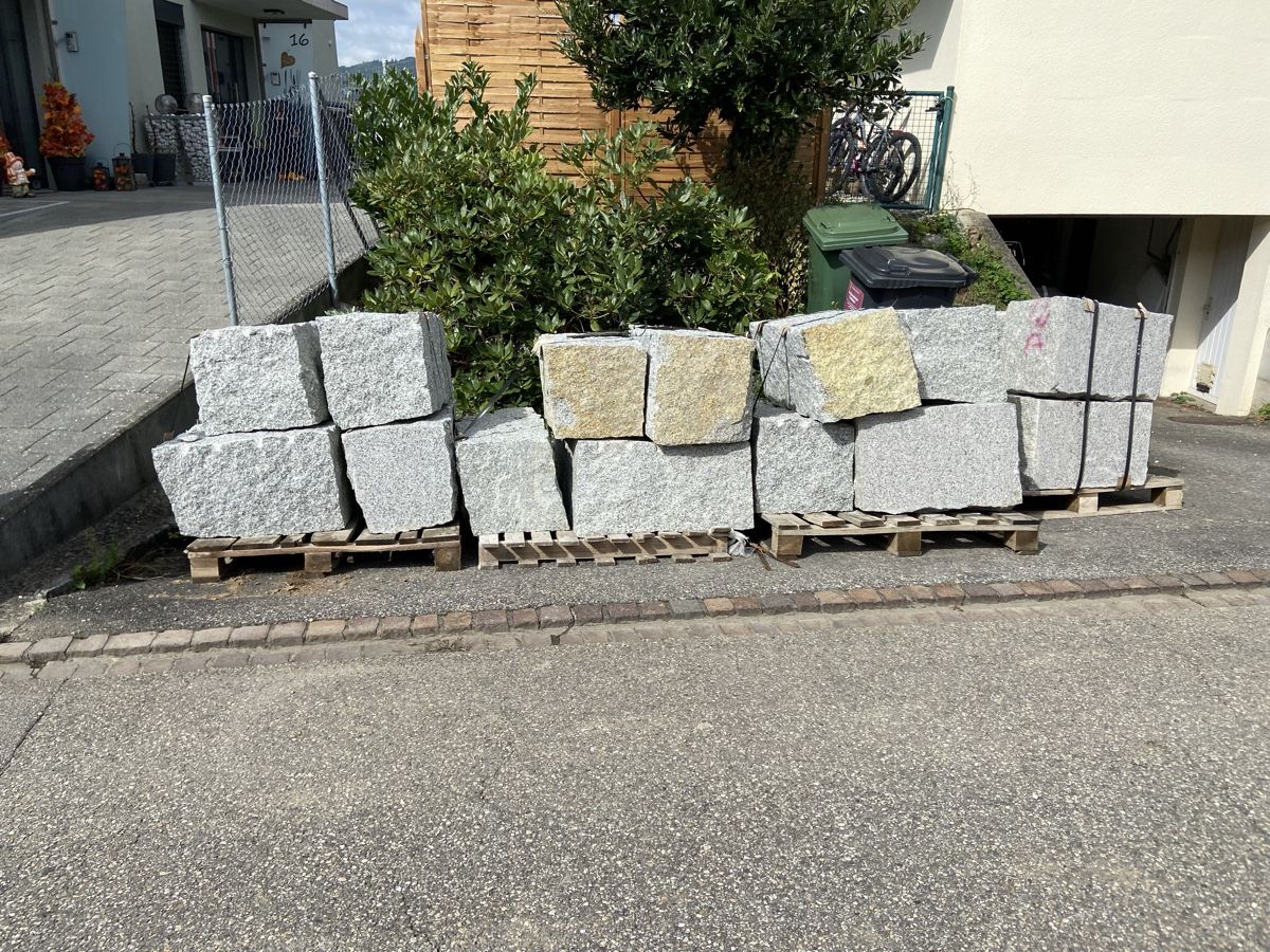 Pietre & tegole: Granitblöcke 40 x 40 x 60-120 cm – Nuovo e nell'imballaggio originale da Gunzgen venduto da Vadesign