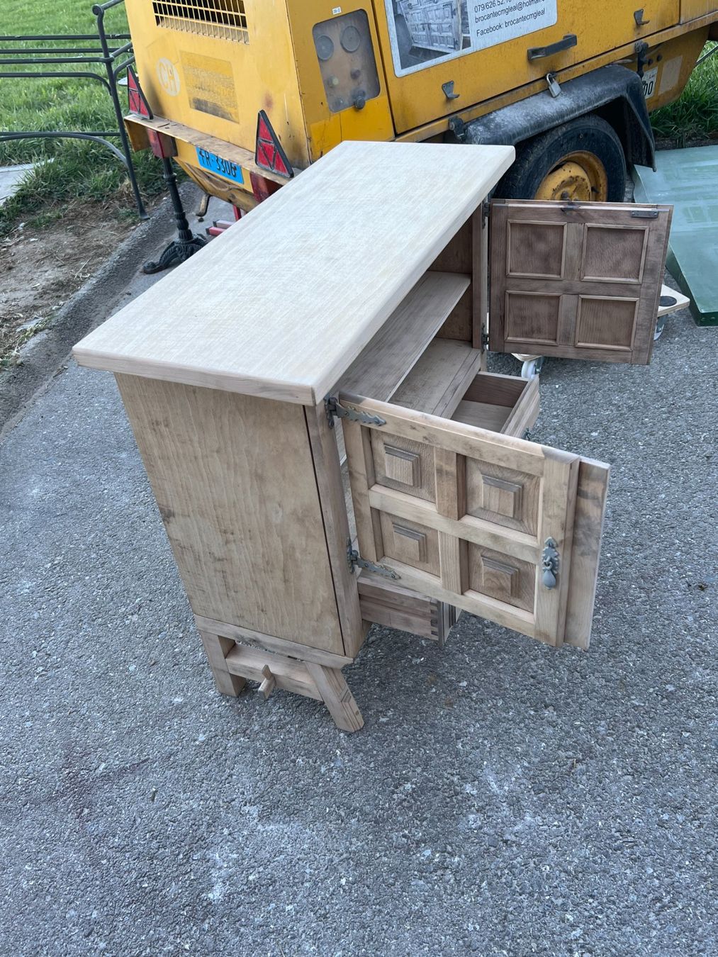 Kommoden: ART 1073-I Meuble espagnol sablé – Gebraucht aus Pont-La-Ville von BCMGLEAL 2