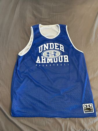 6 Tank tops Männer - Under armour, calvin klein etc.