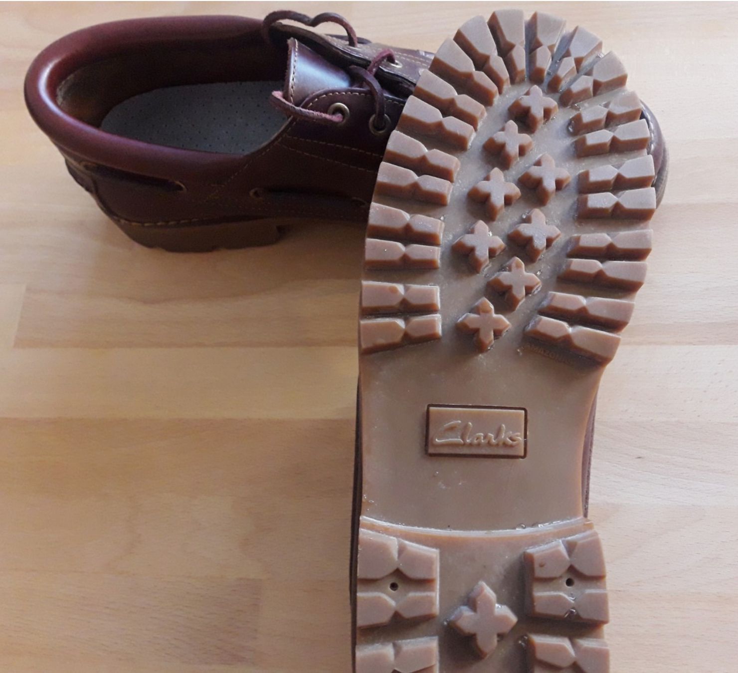 Clarks Scarpe da uomo: Clarks Bootsschuh Burgund 46 – Nuovo (secondo la descrizione) da Schenkon venduto da magier54 2