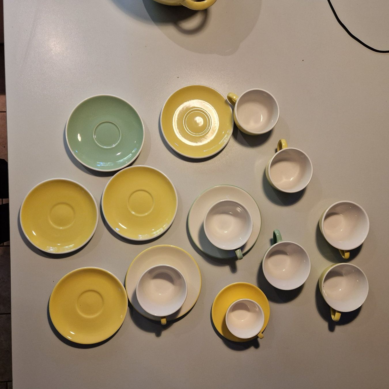 Tassen: Tasses et sous-tasses Rössler – Gebraucht aus Mervelier von marbre75