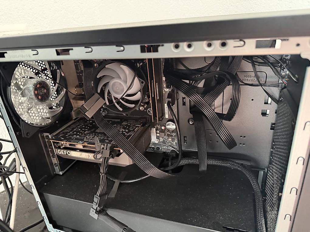 PCs: Verkaufe mein Gaming Pc Preis VB – Gebraucht aus Langnau i. E. von dis_tc9q 1