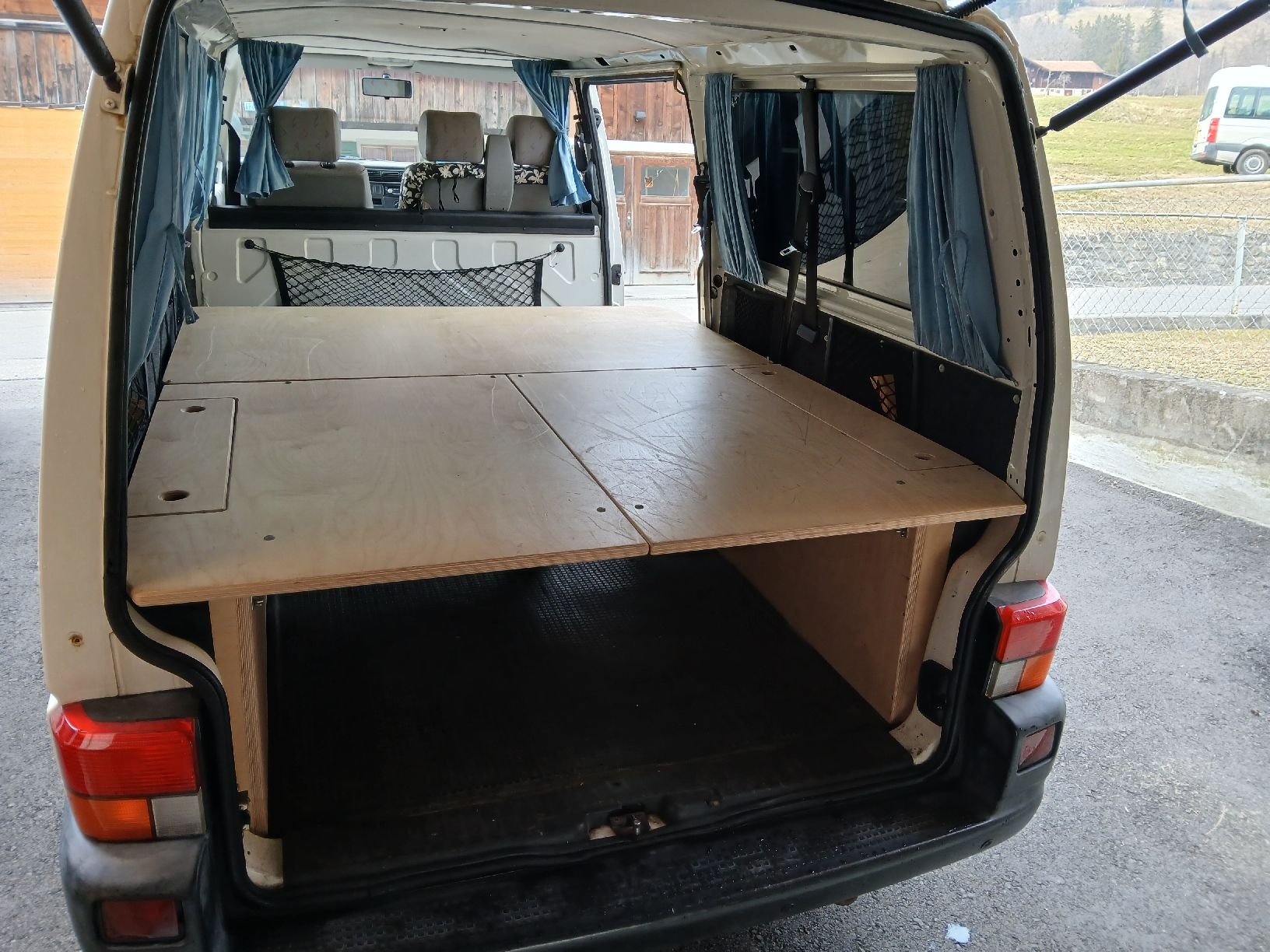 VW Autos: VW Bus T4 Syncro (4×4) langer Radstand! – Gebraucht aus Reichenbach im Kandertal von Soulgate 3