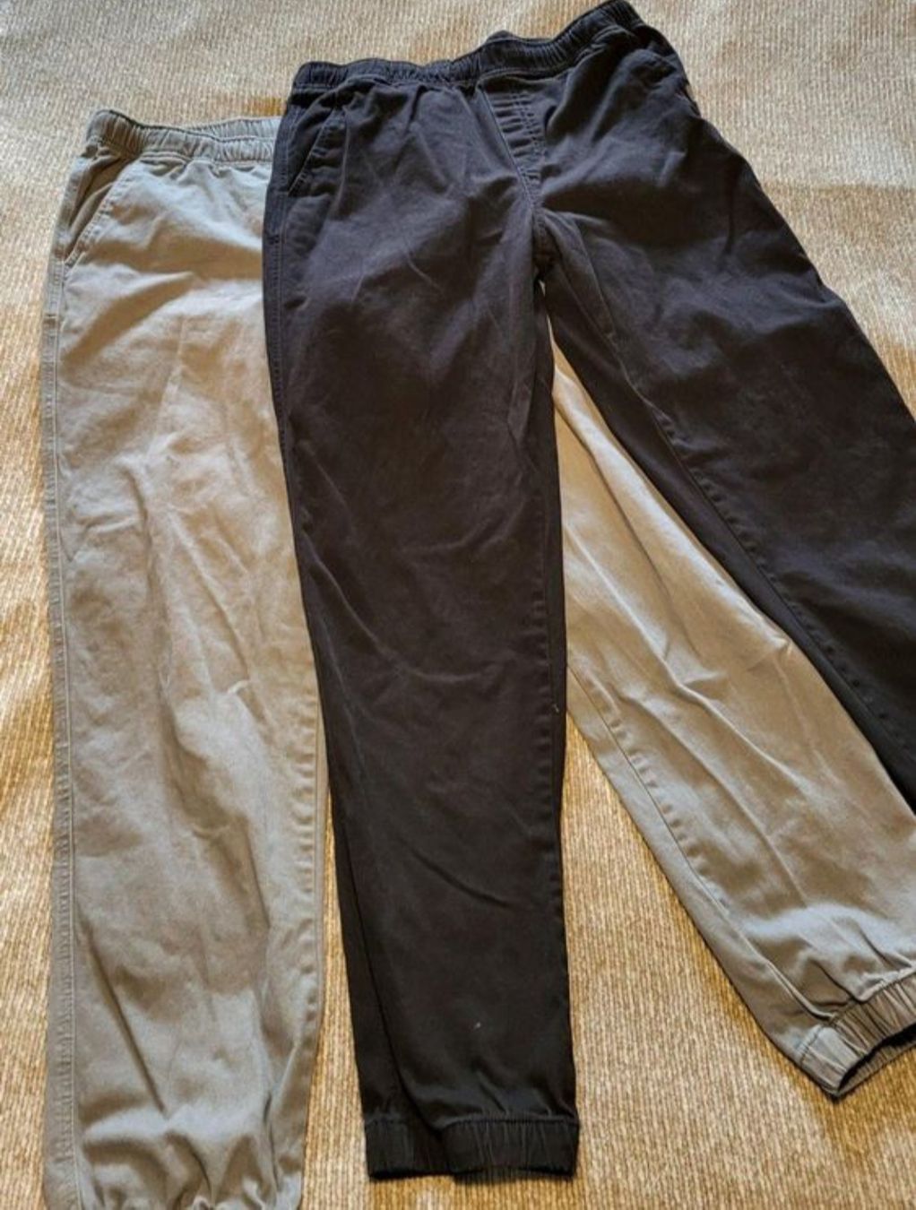 H&M Pantaloni: Hosen Gr 170 Relax fit – Usato da Binz venduto da julijuli