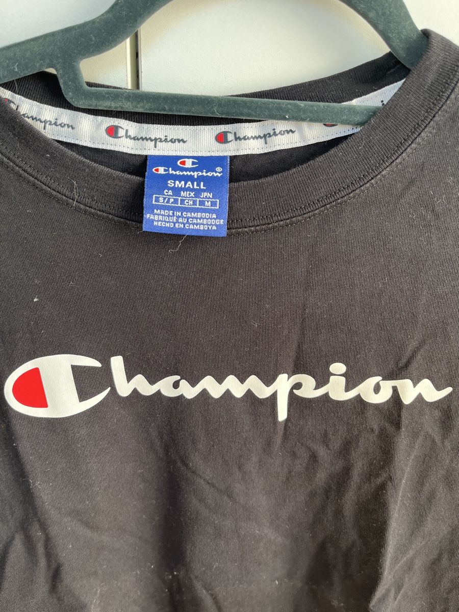 Champion T-Shirts: Champion T-Shirt schwarz Grösse S – Gebraucht aus Diepoldsau von Sonne14 2