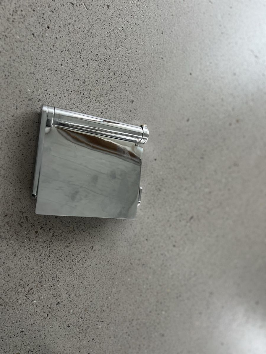WC: Keuco Toilettenpapierhalter – Difettoso da Richterswil venduto da Solemare47Nicole 1