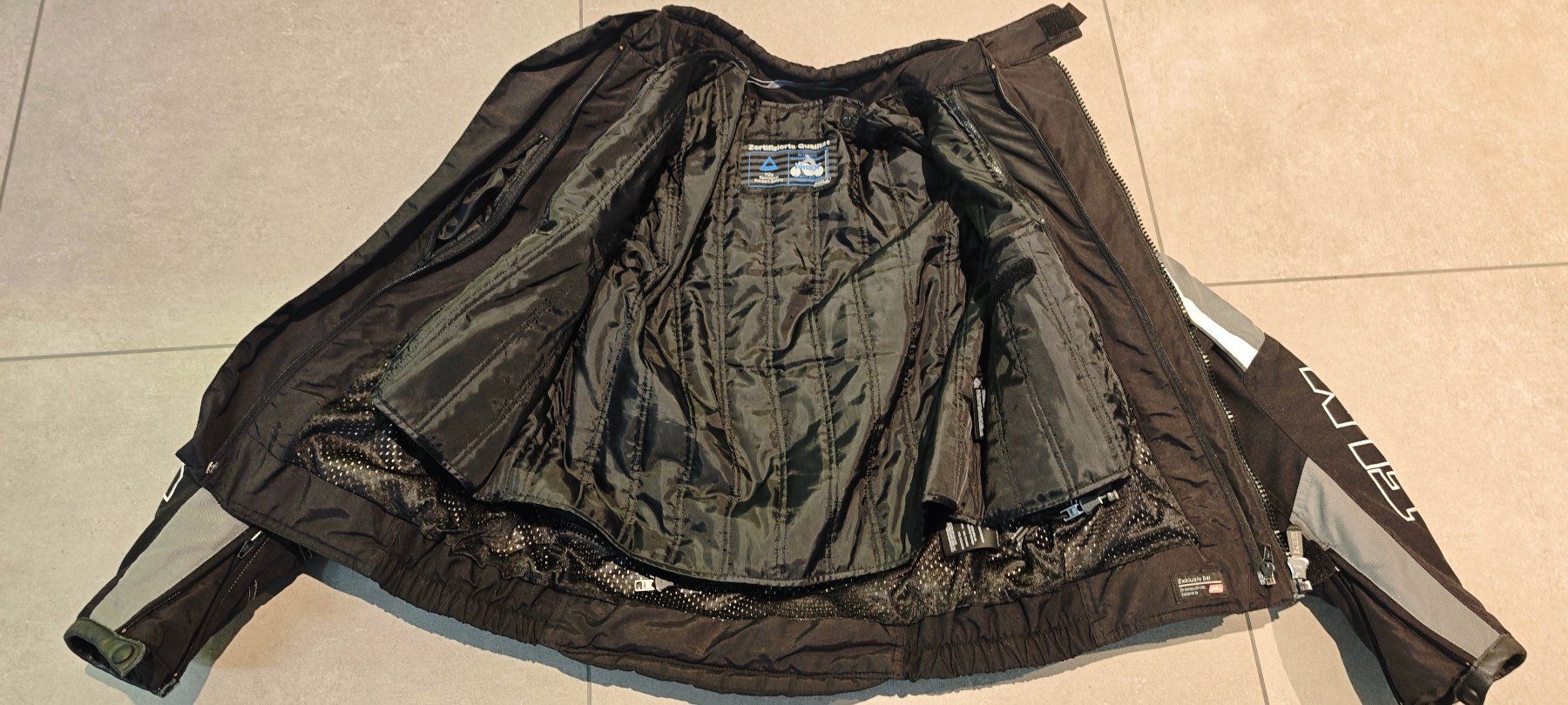 FLM Vestes: FLM Motorradjacke und Hose – D'occasion à Aarburg par Liebherr0 5