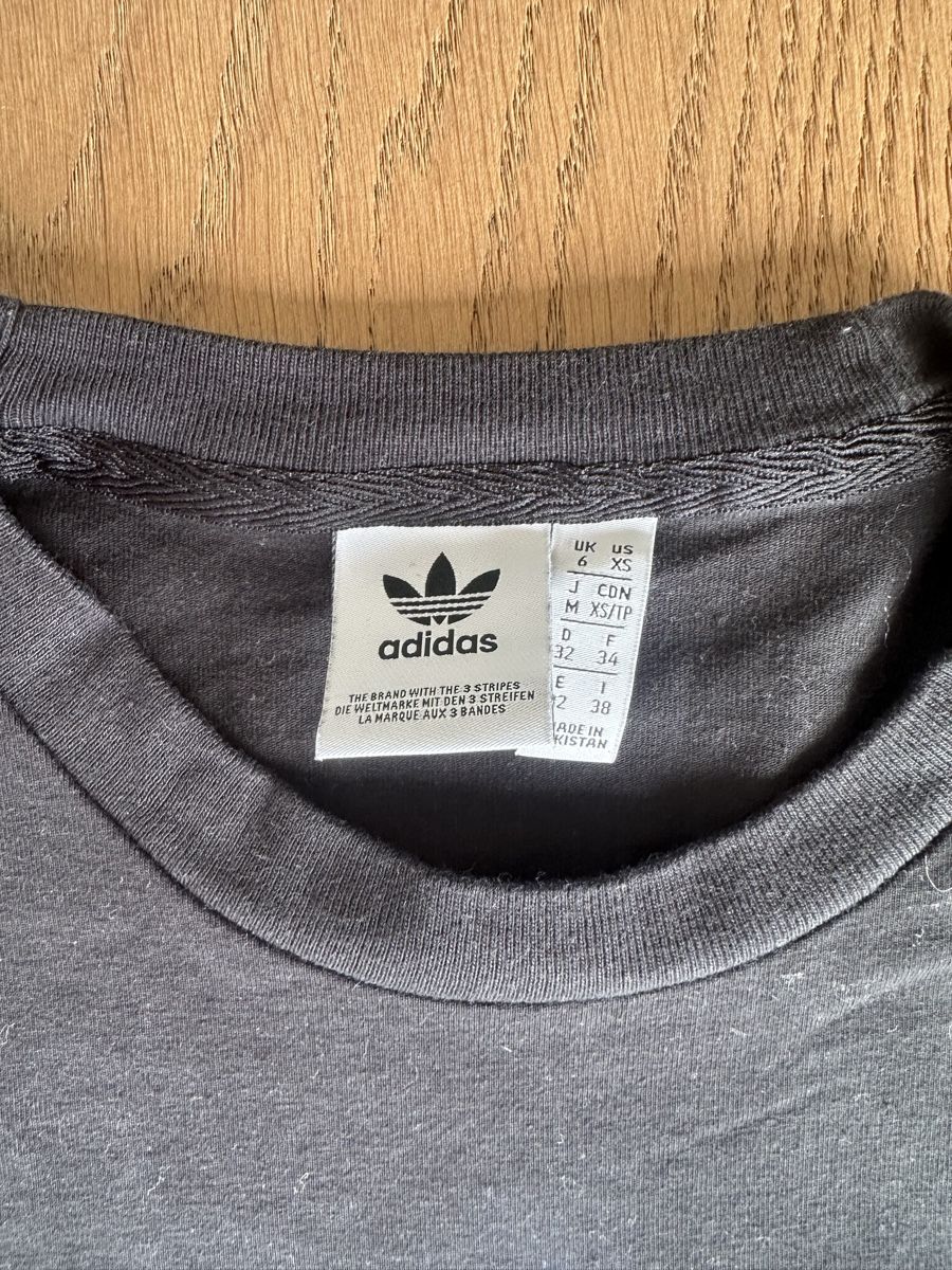 Adidas T-Shirts: 2x Adidas Shirt Gr. XS / 164 – Gebraucht aus Hattenhausen von Topas00 3