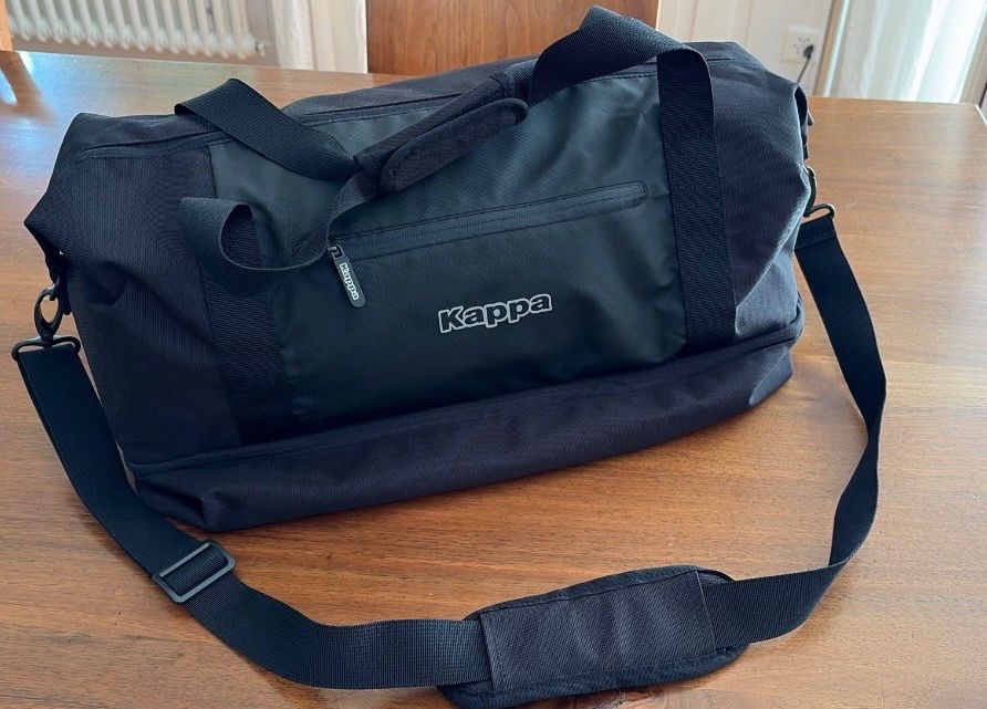 Kappa Taschen: Kappa Sporttasche - neuwertig – Gebraucht aus St.Gallen von Boergie 5