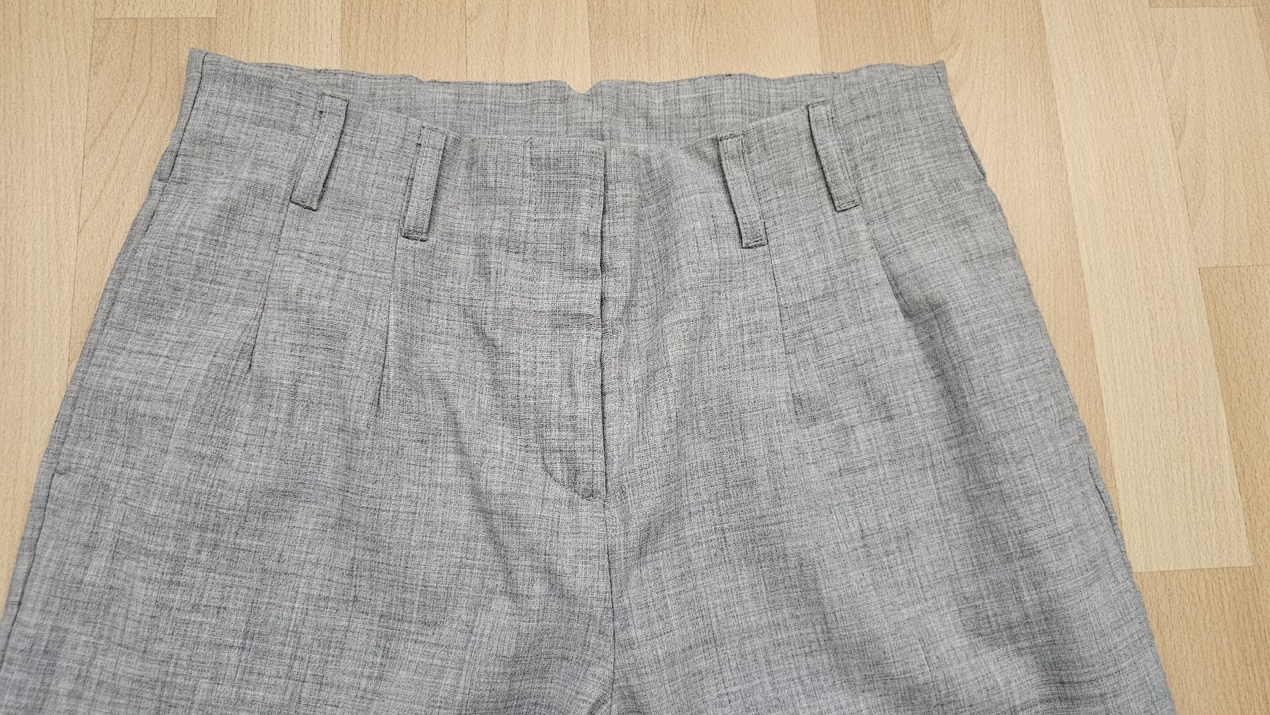 Pantaloni: Stoffhose Damen Grau Grösse 42  – Usato da Steinmaur venduto da Kiki_m240 3