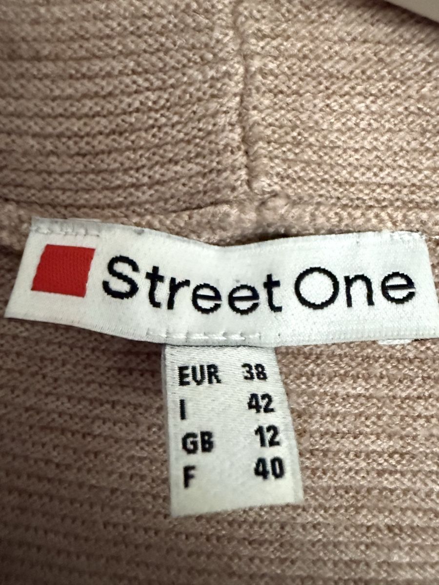 Gilets & Westen: Strickweste Street One – Gebraucht aus Sumiswald von sonrisa70 1