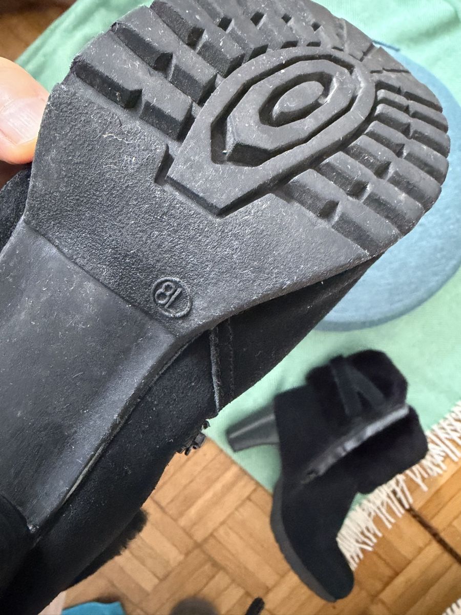 Ugg Scarpe da donna: Stiefeletten UGG Lammfell – Usato da Küsnacht ZH venduto da sabinamari 5