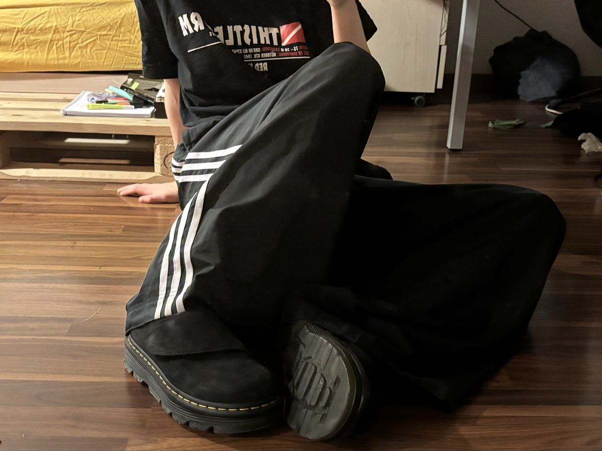 Dr. Martens Scarpe da uomo: Dr. Martens sabots, taille 39 – Usato da Avry-devant-Pont venduto da Odilee 1