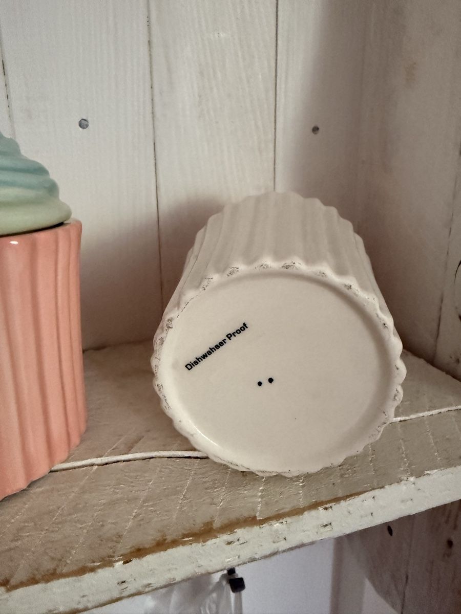 Tutte le decorazioni: Drei herzige Keramikdosen – Usato da Schaffhausen venduto da Ibag 4